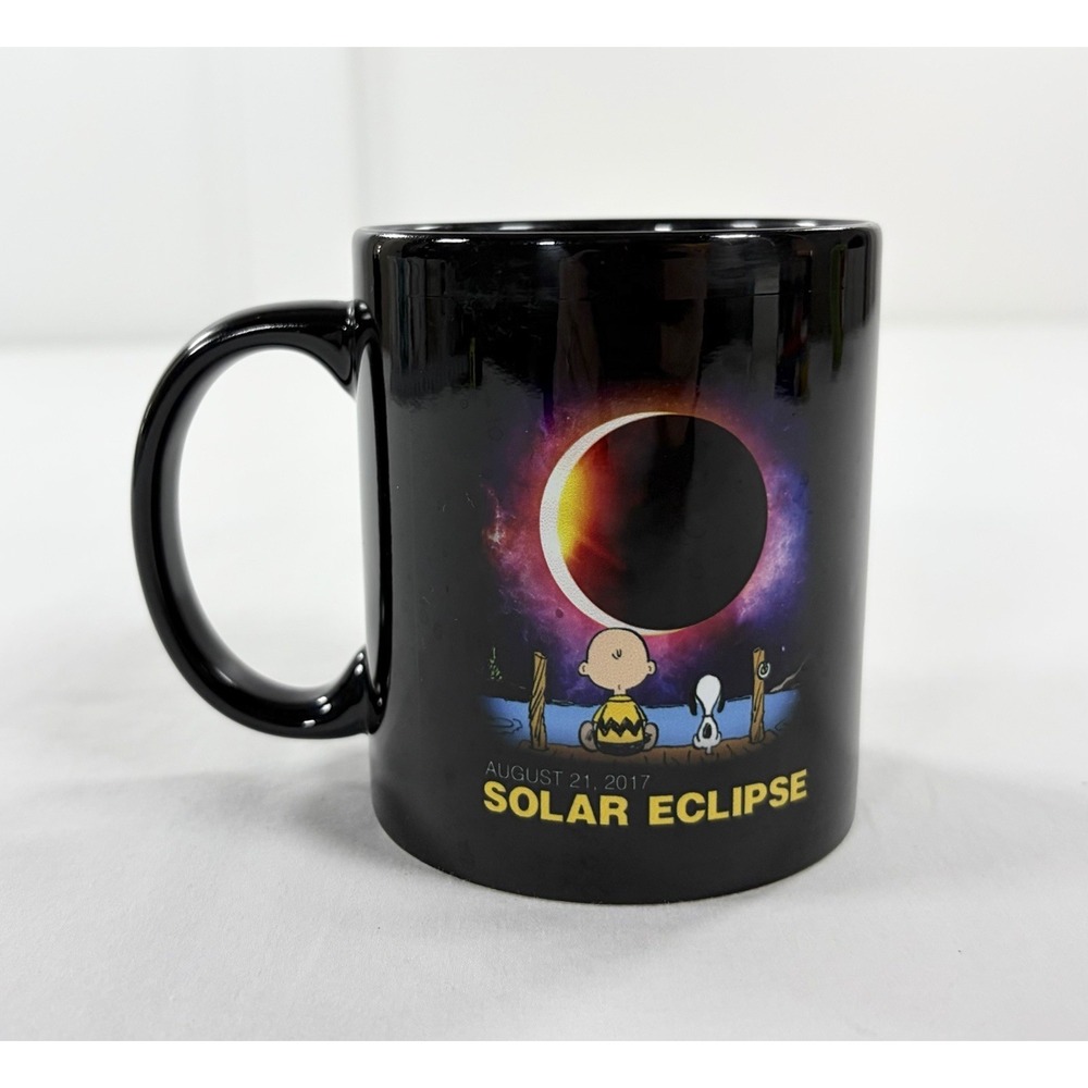 Peanuts Charlie Brown Snoopy 2017 Total Solar Eclipse Black Ceramic Mug 11oz
